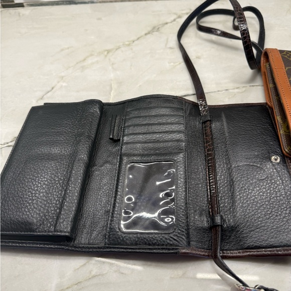 Brighton Black and Brown Textured wallet with Crossbody strap. - Picture 6 of 8